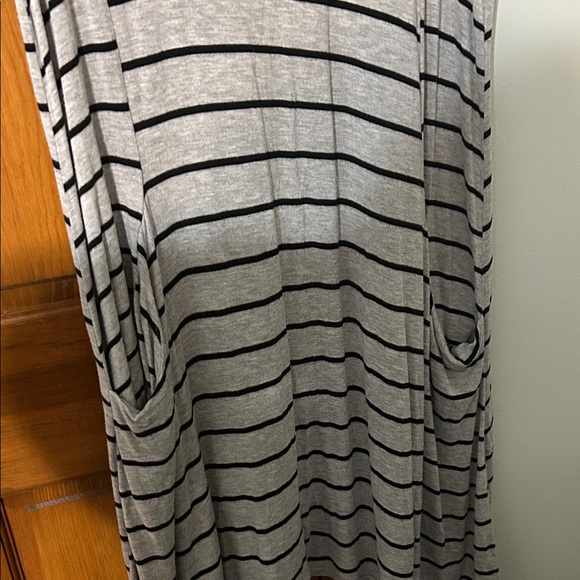 Gray and Black Striped Dress by Trendyland 2X maxi uneven hem. 21 in armpit - Picture 6 of 12